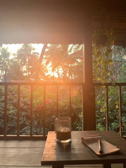 The Sunset Chalet 안주나 외부 사진